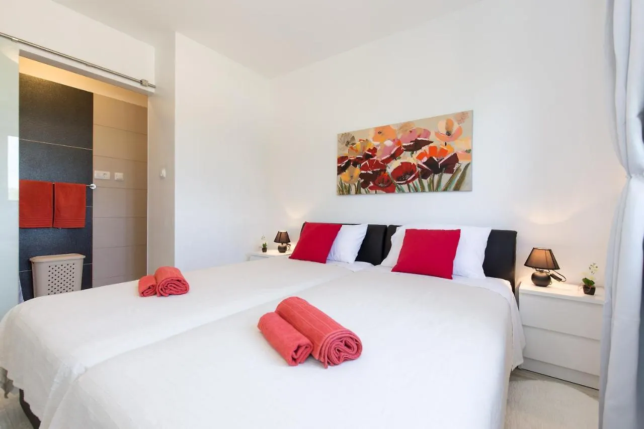 Villa Sara - Perfect Family Holiday Brzac 0*,