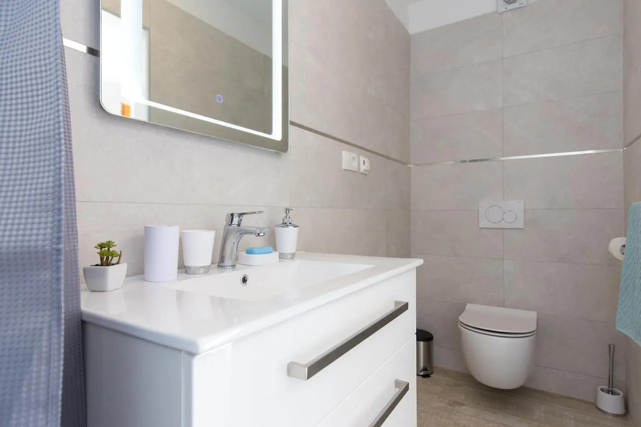 Villa Sara - Perfect Family Holiday Brzac